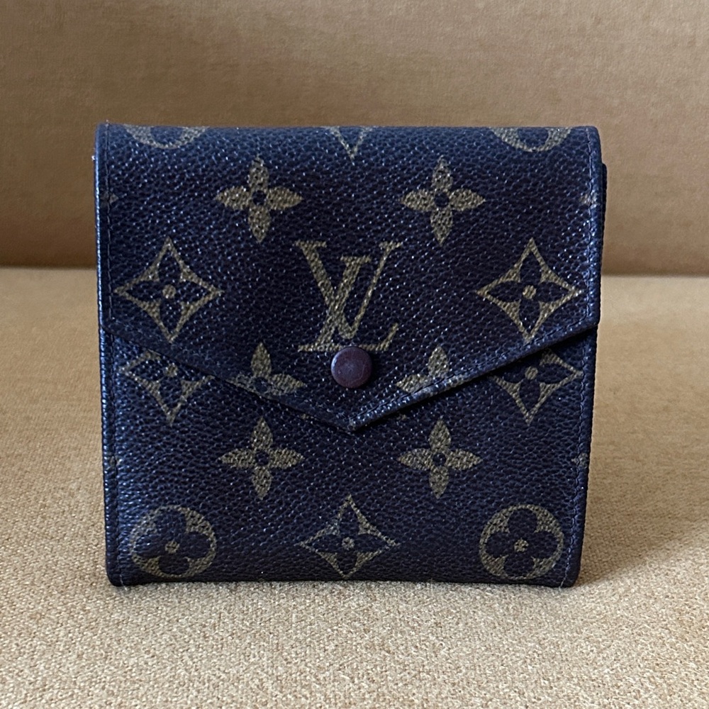 Louis Vuitton Monogram Men’s Leather Compact Wallet